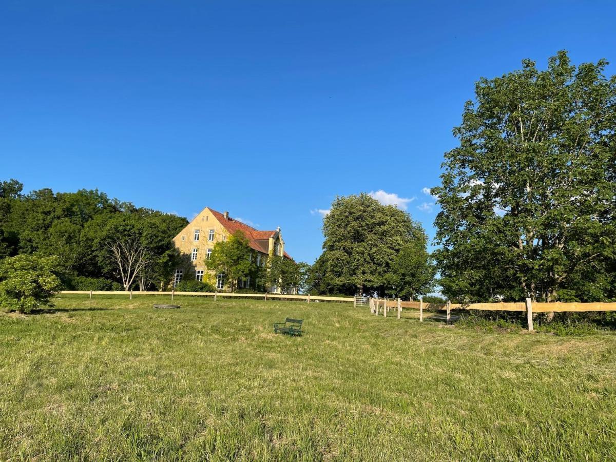 Naturnahes, Neu Moebl.Apartment, Hundefreundlich Neu Gaarz Kültér fotó